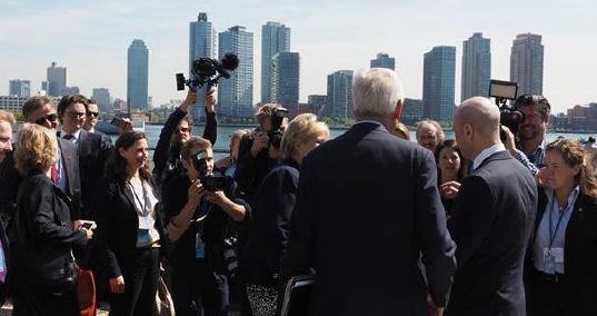 Solberg, Reinfeldt - og pressen