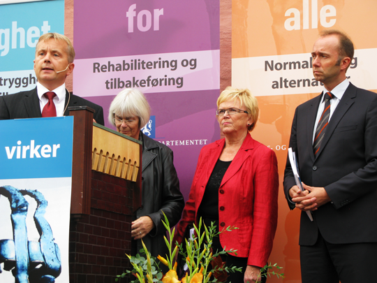Se nett-tv av presentasjonen av stortingsmeldingen her. Statsrådene Storberget, Aasland, Kleppa og Giske var til stede.
