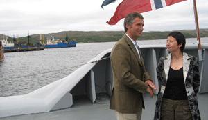 Statsminister Stoltenberg og fiskeri- og kystminister Pedersen