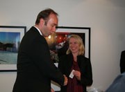 Fra nøkkeloverrekkelsen 20. oktober 2009. Anniken Huitfeldt overtar nøkkelen etter Trond Giske. Foto: Wenche Nybo/KKD