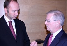 Scott Harris fra Lockheed Martin i samtale med Giske