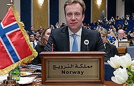 Utenriksminister Børge Brende på giverkonferanse for Syria i Kuwait